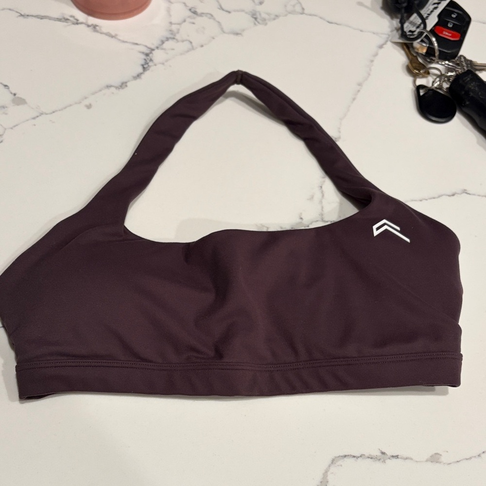 Oner Active umber Brown halter Sports Bra medium with removable pads in it